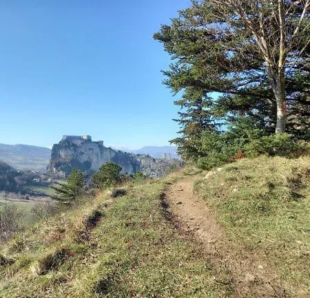 Diffuso 2* San Leo