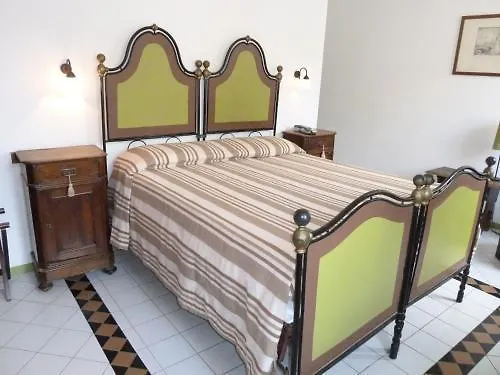 Hotel Diffuso San Leo